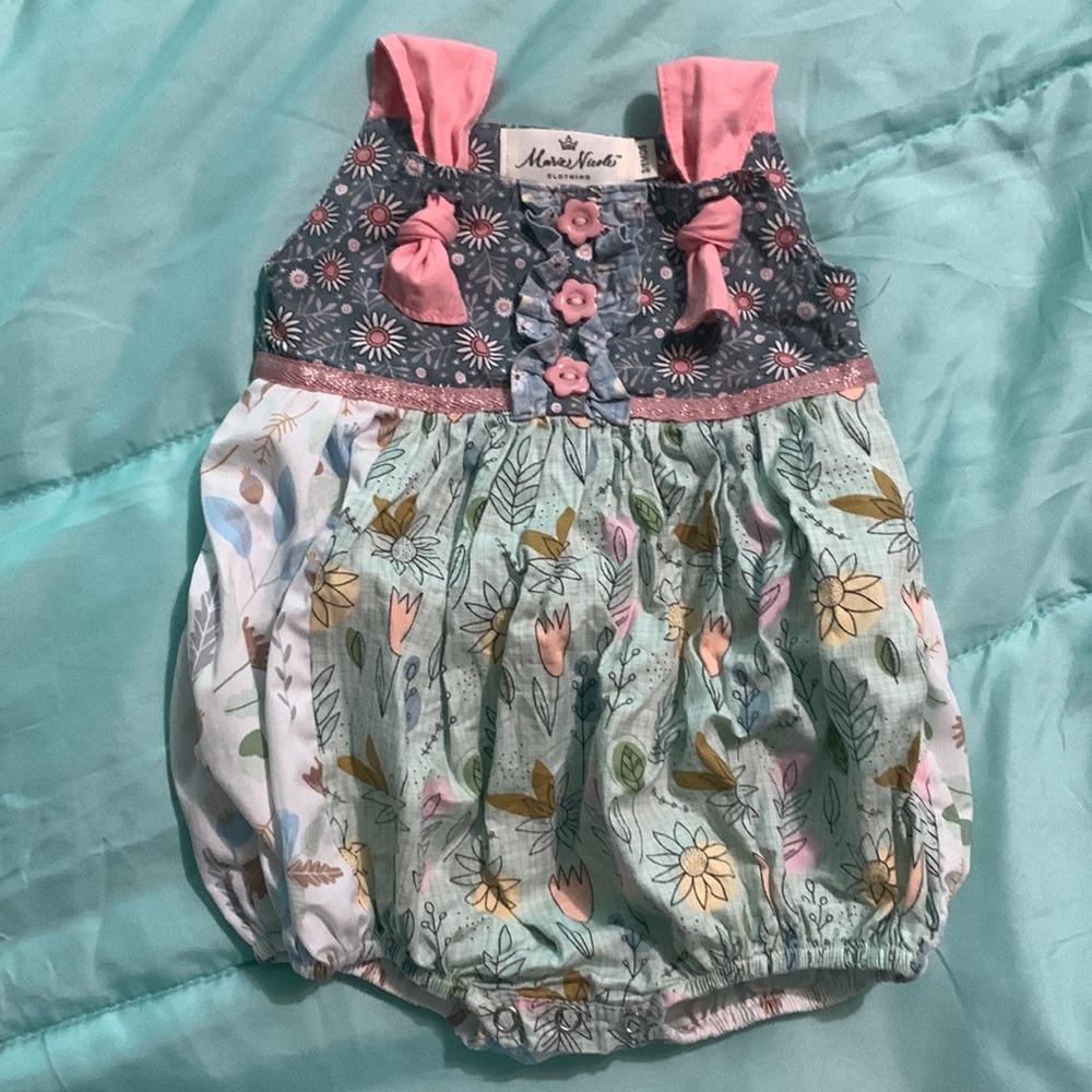 Baby girl bubble outfit